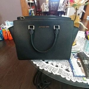 Michael Kors black purse
